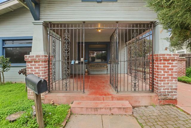 1050 W Elm St, Stockton, CA 95203