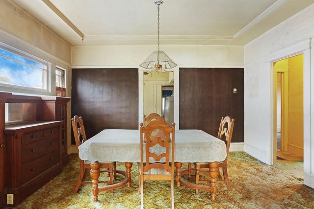 1050 W Elm St, Stockton, CA 95203