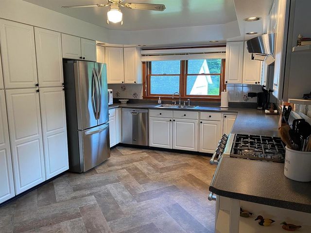 170 Cones Point Road, Poultney, VT 05765