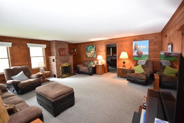 170 Cones Point Road, Poultney, VT 05765