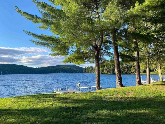 170 Cones Point Road, Poultney, VT 05765
