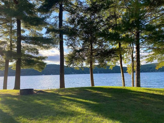 170 Cones Point Road, Poultney, VT 05765
