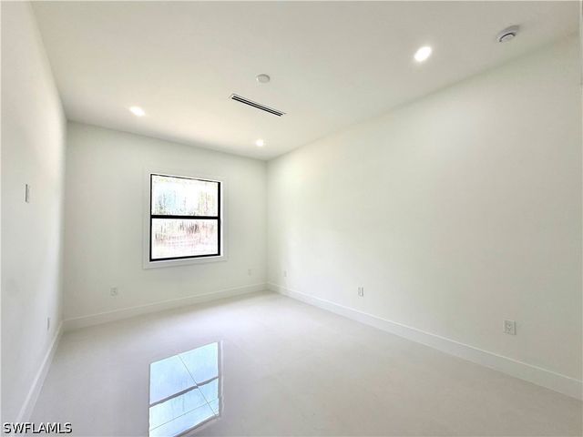 2514 56th AVE NE, Naples, FL 34120