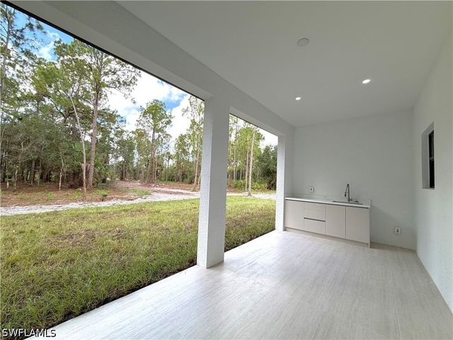 2514 56th AVE NE, Naples, FL 34120