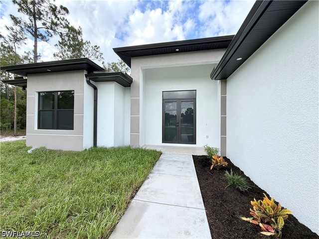 2514 56th AVE NE, Naples, FL 34120