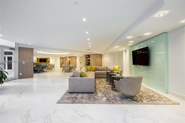 21055 Yacht Club Dr 2704, Aventura, FL 33180