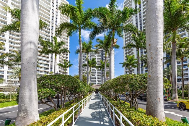 21055 Yacht Club Dr 2704, Aventura, FL 33180