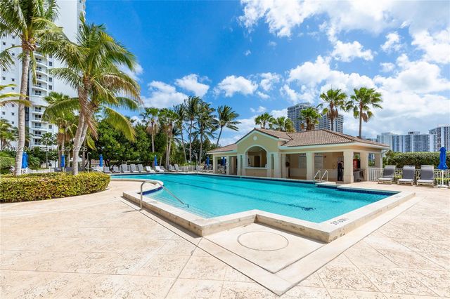 21055 Yacht Club Dr 2704, Aventura, FL 33180