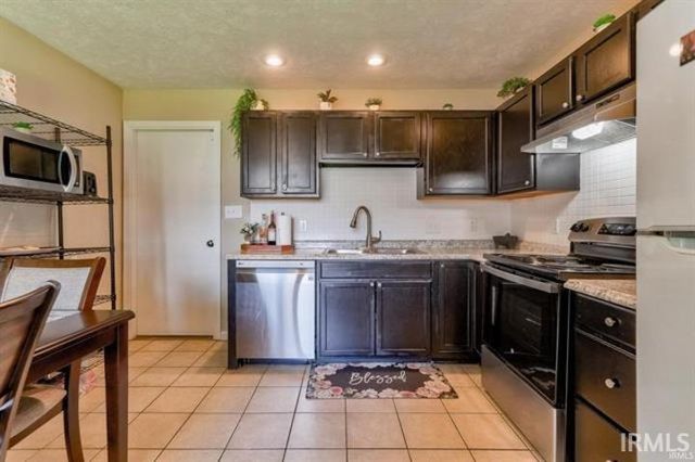 1700 Zoar Avenue, Evansville, IN 47714