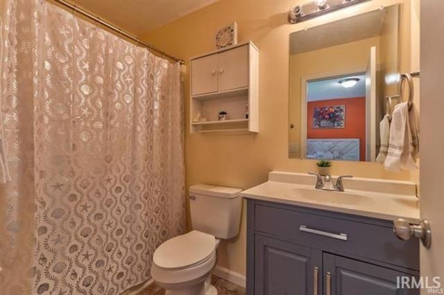 1700 Zoar Avenue, Evansville, IN 47714