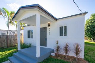 2250 NW 95th Ter, Miami, FL 33147