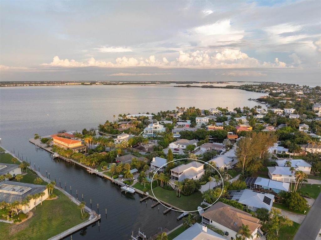 504 59TH STREET, Holmes Beach, FL 34217