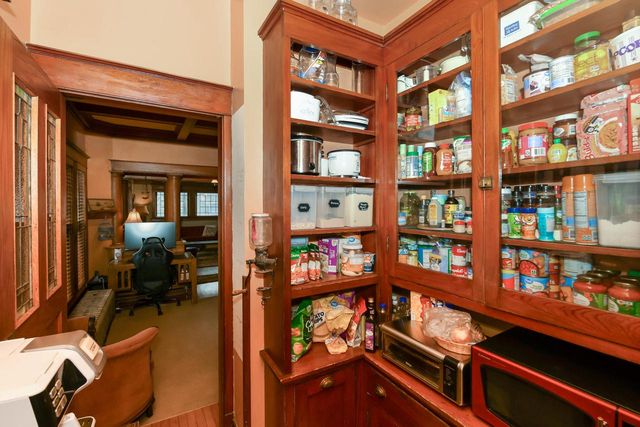 4907 W Vine STREET, Milwaukee, WI 53208