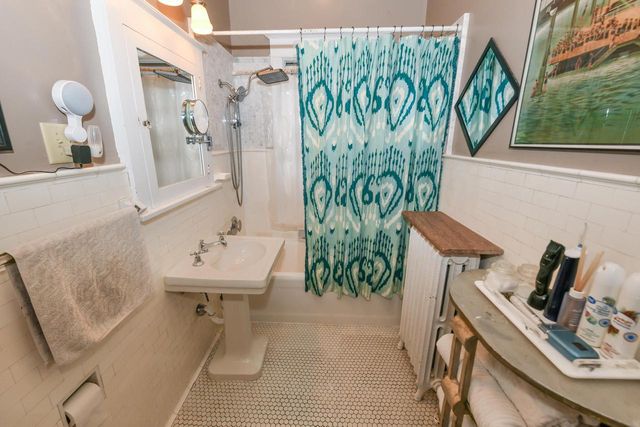 4907 W Vine STREET, Milwaukee, WI 53208