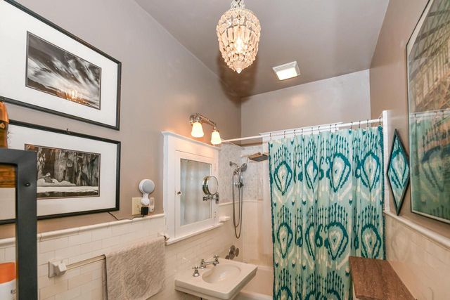 4907 W Vine STREET, Milwaukee, WI 53208