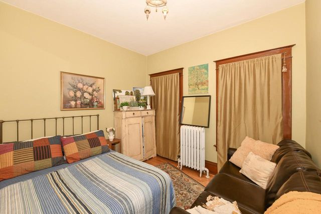 4907 W Vine STREET, Milwaukee, WI 53208