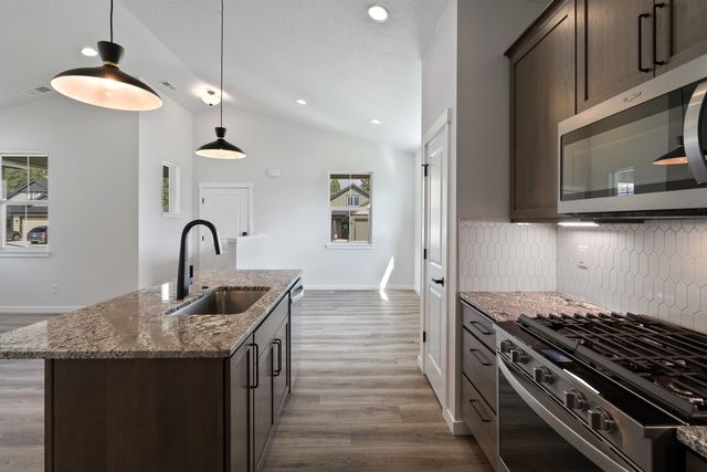 12235 N Dupont Dr, Spokane, WA 99218