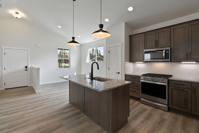 12235 N Dupont Dr, Spokane, WA 99218