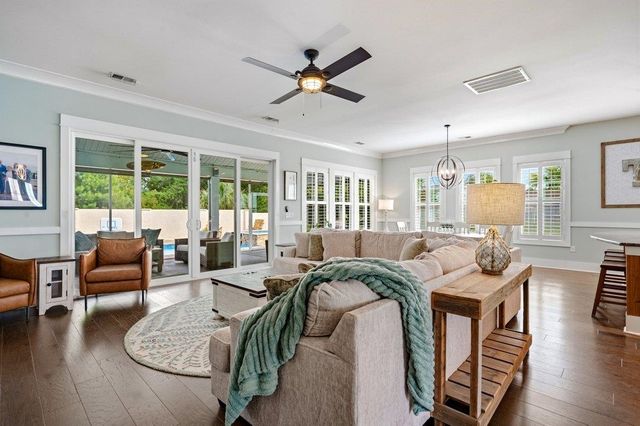 1723 Lake Egret Dr., North Myrtle Beach, SC 29582