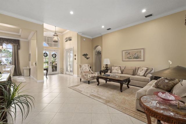 7424 Laurels Place, Port St. Lucie, FL 34986