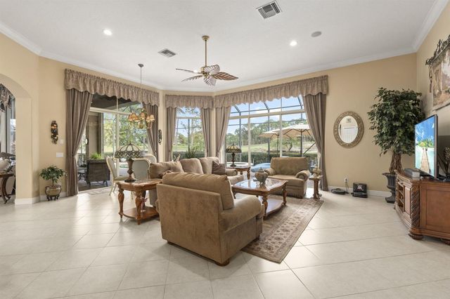 7424 Laurels Place, Port St. Lucie, FL 34986