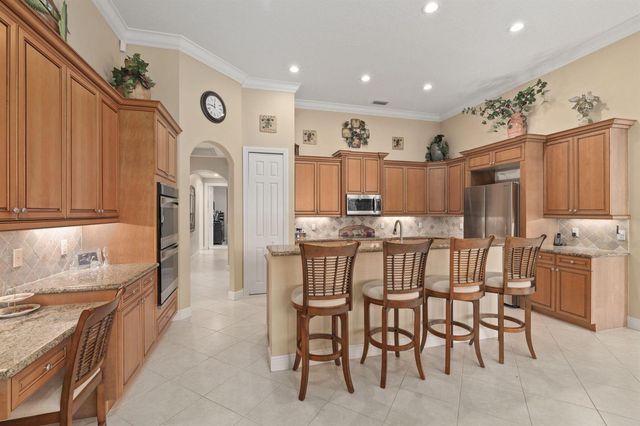 7424 Laurels Place, Port St. Lucie, FL 34986