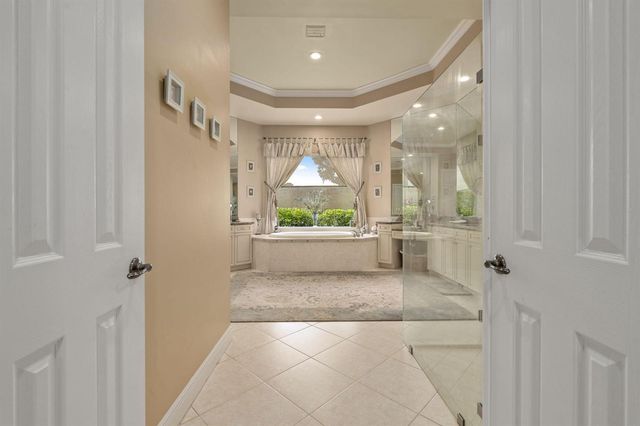 7424 Laurels Place, Port St. Lucie, FL 34986
