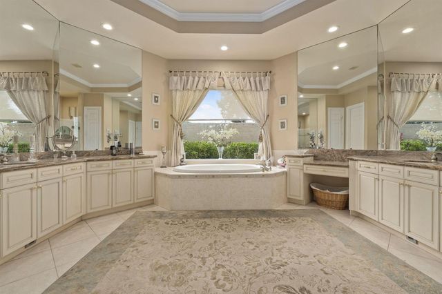 7424 Laurels Place, Port St. Lucie, FL 34986
