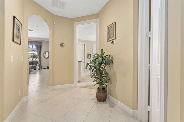 7424 Laurels Place, Port St. Lucie, FL 34986
