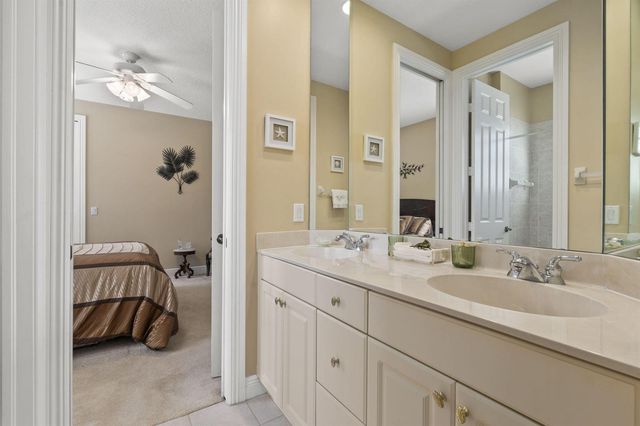 7424 Laurels Place, Port St. Lucie, FL 34986