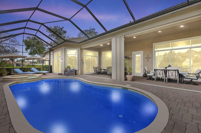 7424 Laurels Place, Port St. Lucie, FL 34986