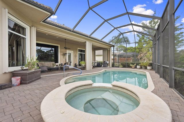 7424 Laurels Place, Port St. Lucie, FL 34986