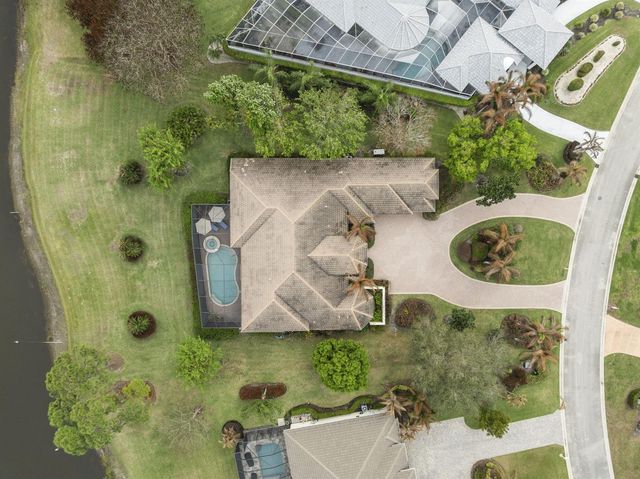 7424 Laurels Place, Port St. Lucie, FL 34986