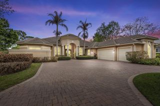 7424 Laurels Place, Port St. Lucie, FL 34986