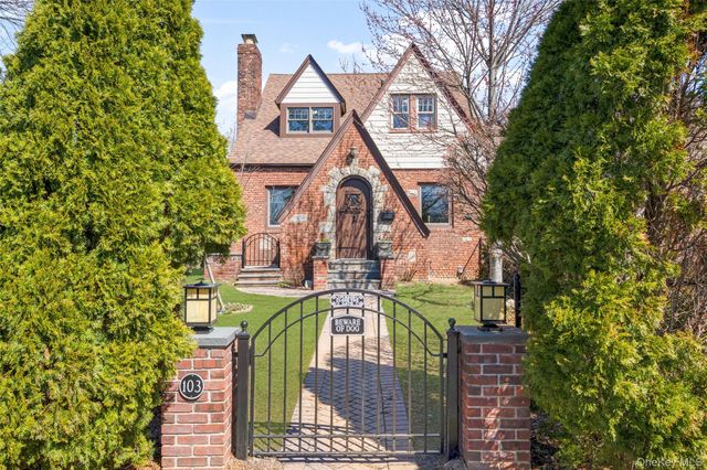 103 Locust Avenue, Scarsdale, NY 10583