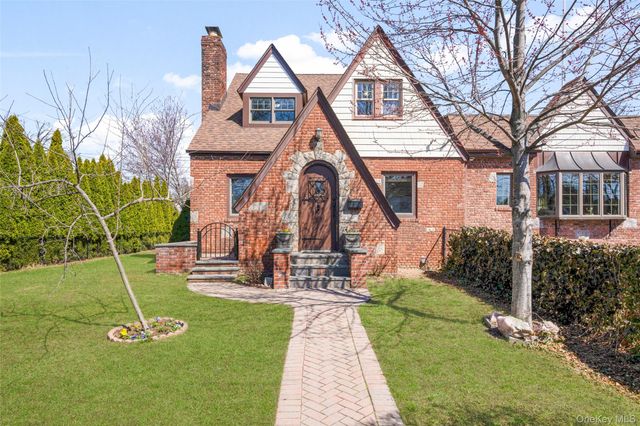 103 Locust Avenue, Scarsdale, NY 10583