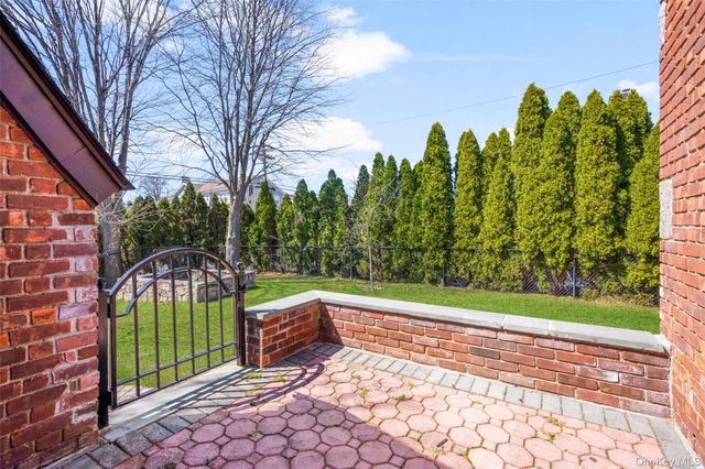103 Locust Avenue, Scarsdale, NY 10583