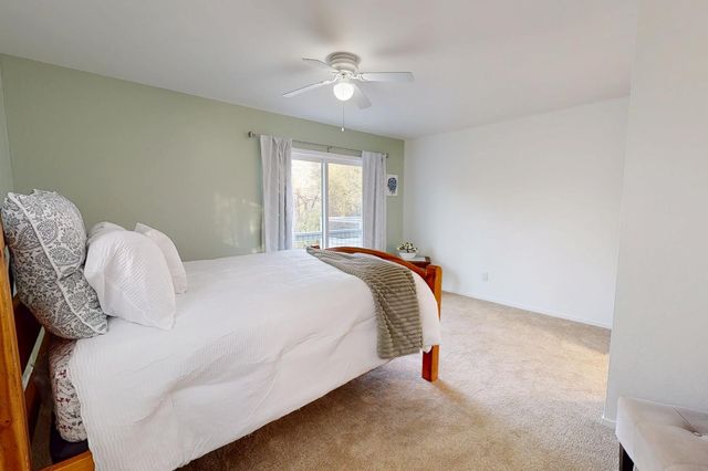 24713 Oro Valley Rd, Auburn, CA 95602