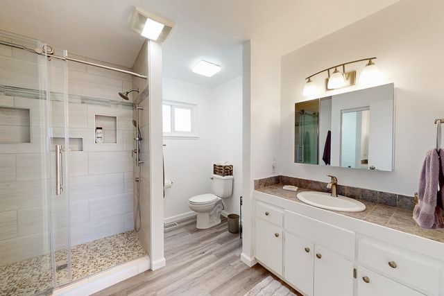 24713 Oro Valley Rd, Auburn, CA 95602