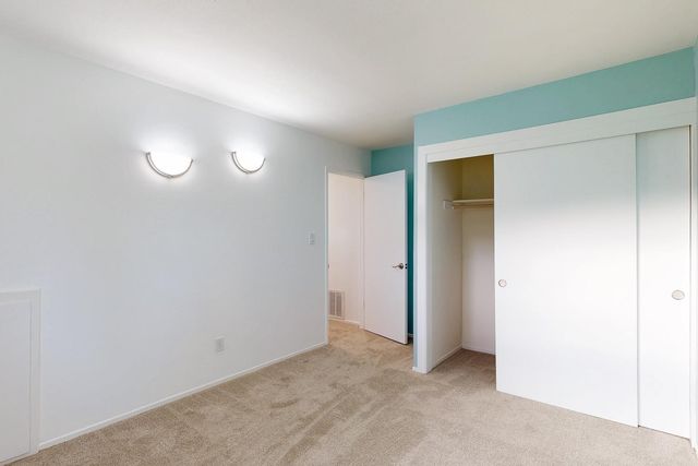 24713 Oro Valley Rd, Auburn, CA 95602