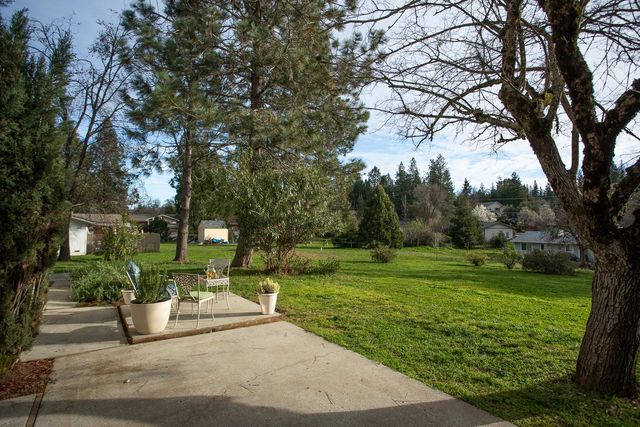 24713 Oro Valley Rd, Auburn, CA 95602