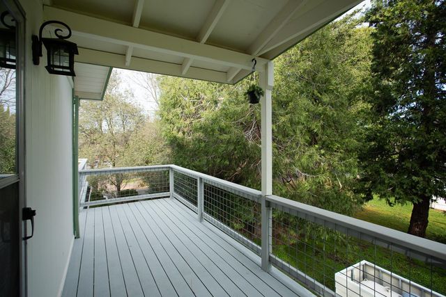 24713 Oro Valley Rd, Auburn, CA 95602