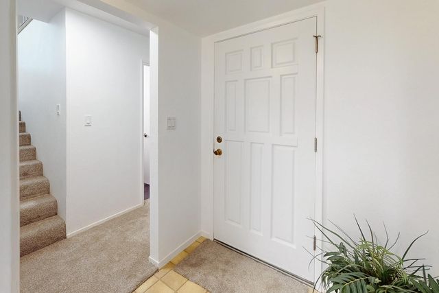 24713 Oro Valley Rd, Auburn, CA 95602