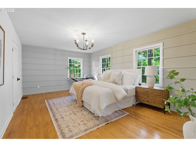 4321 Sw DOSCH Rd, Portland, OR 97239
