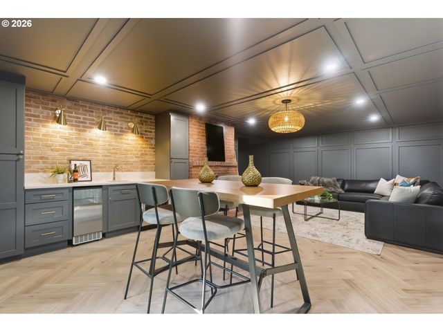 4321 Sw DOSCH Rd, Portland, OR 97239