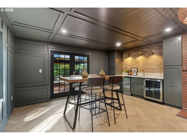 4321 Sw DOSCH Rd, Portland, OR 97239