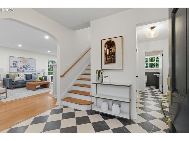 4321 Sw DOSCH Rd, Portland, OR 97239