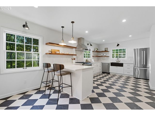 4321 Sw DOSCH Rd, Portland, OR 97239