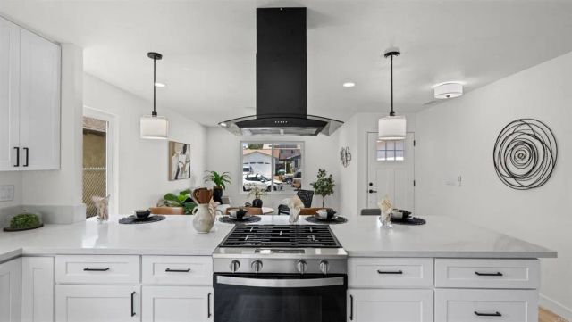 129 Diza Road, San Ysidro, CA 92173