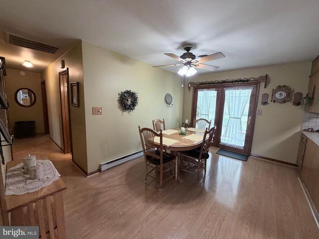 15 LIPPIZAN DRIVE, Shippensburg, PA 17257